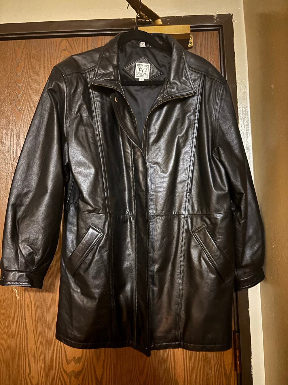 Vintage Men’s Field Gear Black Leather Zippered Outerwear Winter Coat/ Jacket